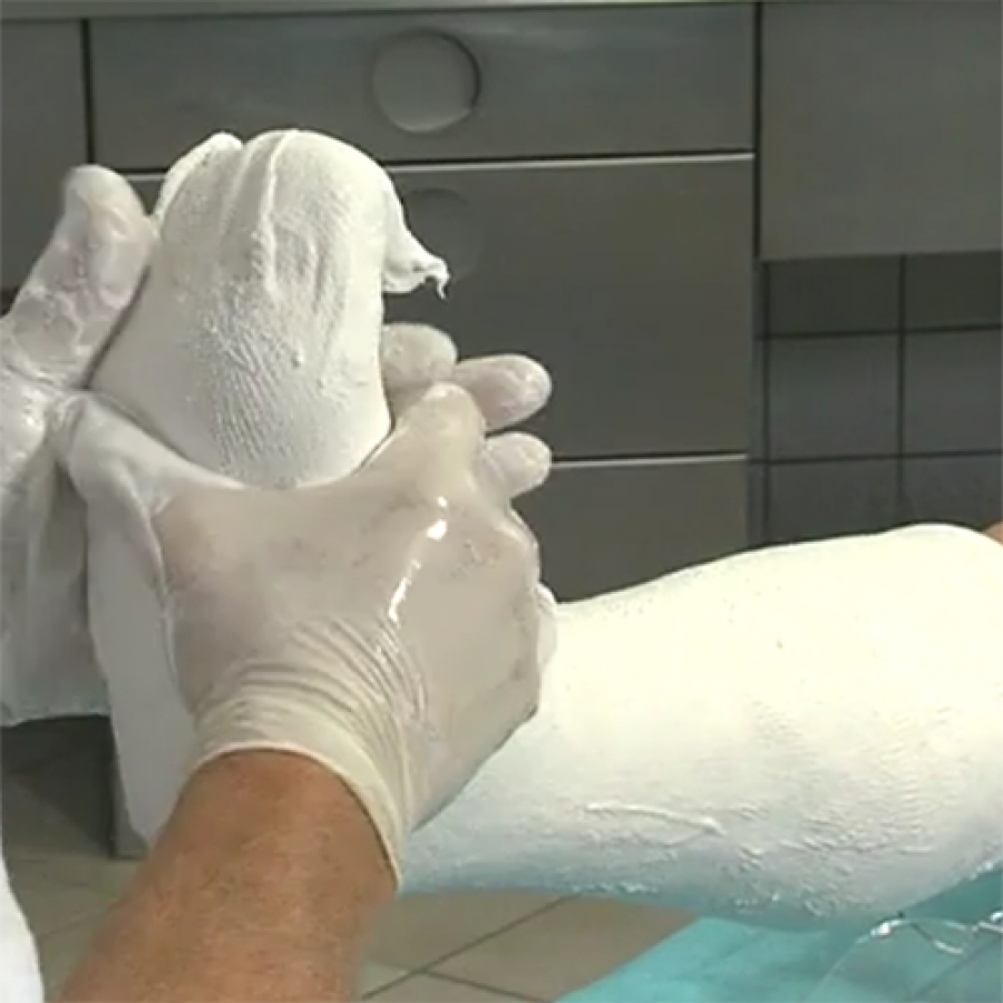 ПОВЯЗКА ИЗ ЦЕЛЛОНЫ НА ГОЛЕНЬ